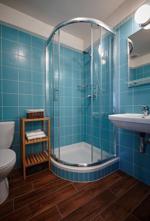 Queen Bee Apartments Prag Rum bild